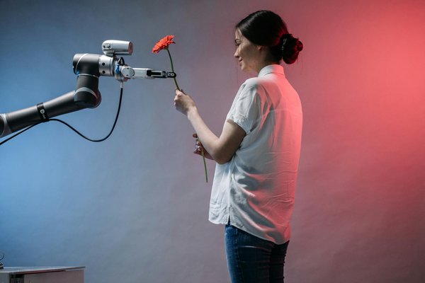 What role does VR play in the UK gaming scene?